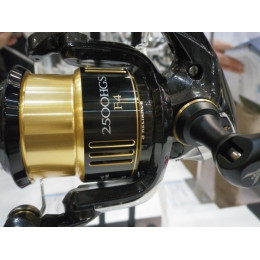 Shimano COMPLEX 13 CI4+ 2500HGS F4